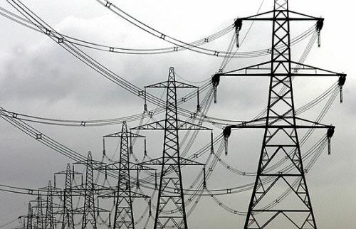 ساخت دکل های موقت برای افزایش تاب آوری شبکه انتقال برق کشور